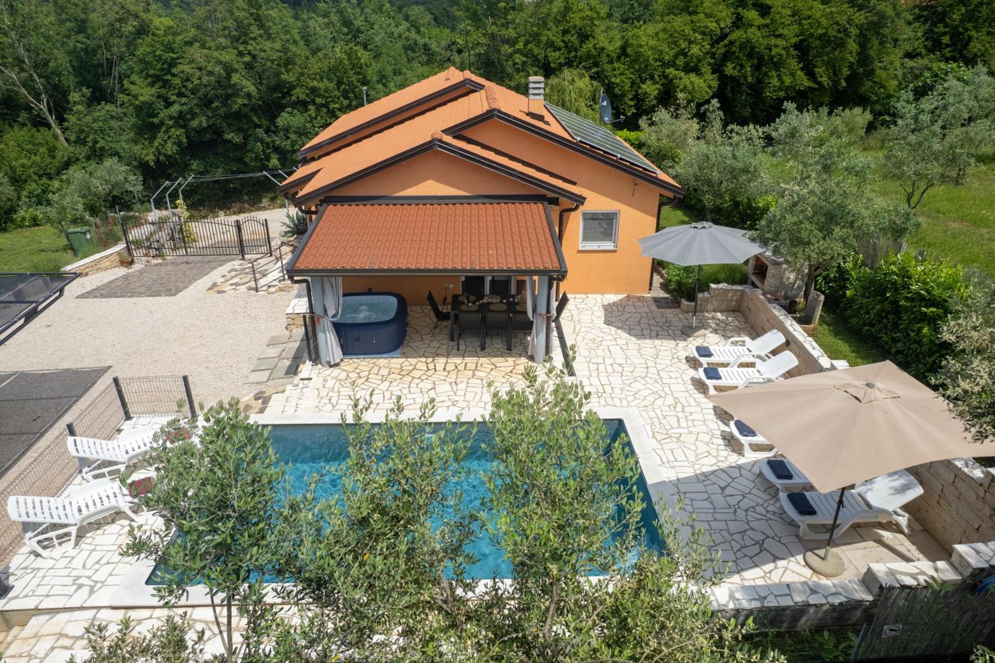 Villa Pendolina With Private Pool Buje Exterior foto